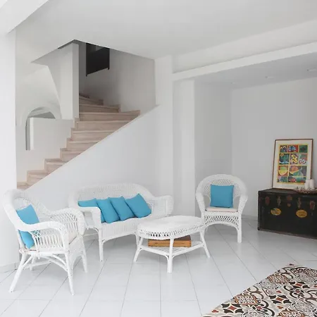 Sea View By Luxlikehome Villa