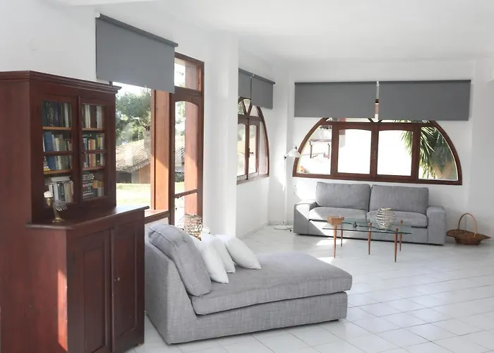Villa Sea View By Luxlikehome *