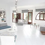 Sea View By Luxlikehome